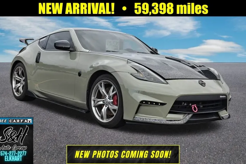 2016 Nissan 370Z Sport photo 1