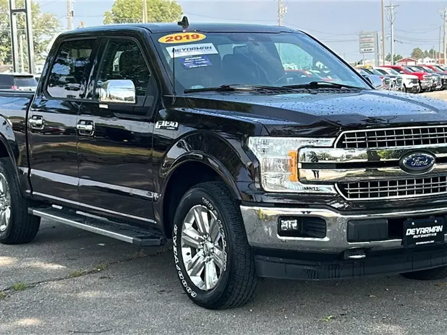 2019 Ford F-150 Lariat photo 1