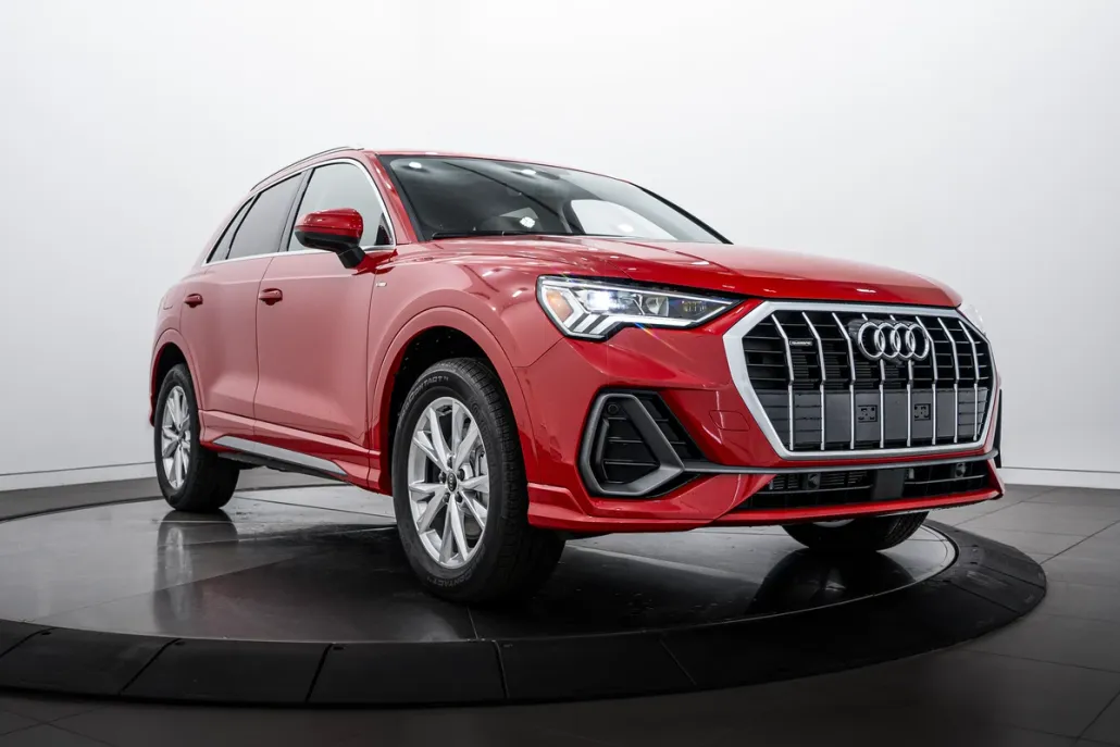 2025 Audi Q3 S line Premium Plus photo 1