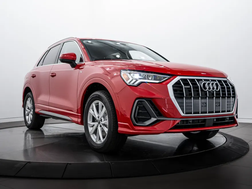 2025 Audi Q3 S line Premium Plus photo 1