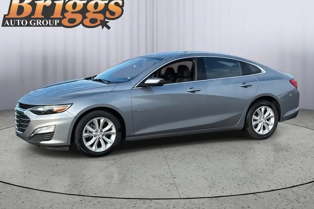 2024 Chevrolet Malibu 1LT photo 1