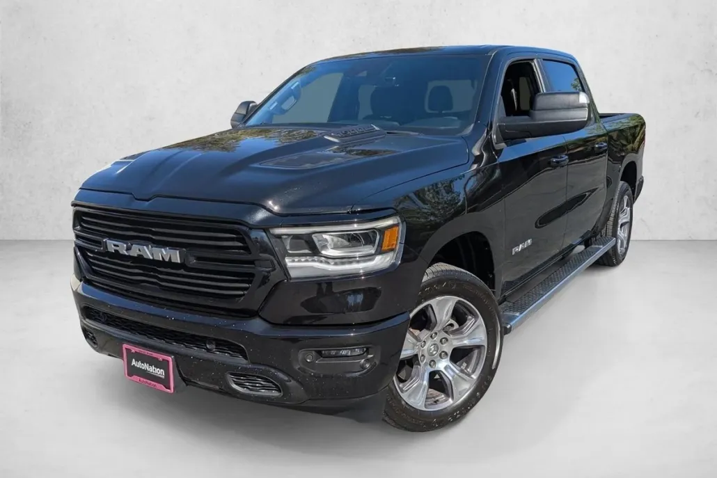 2024 Ram 1500 Laramie photo 1