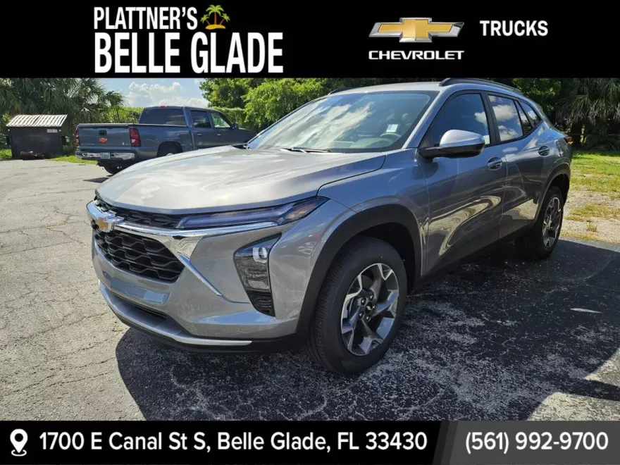 2025 Chevrolet Trax LT photo 1