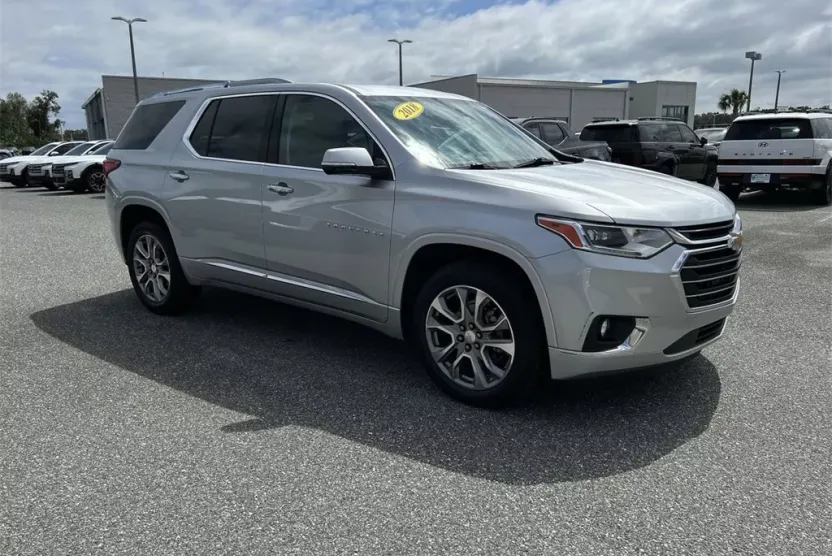 2018 Chevrolet Traverse Premier photo 1