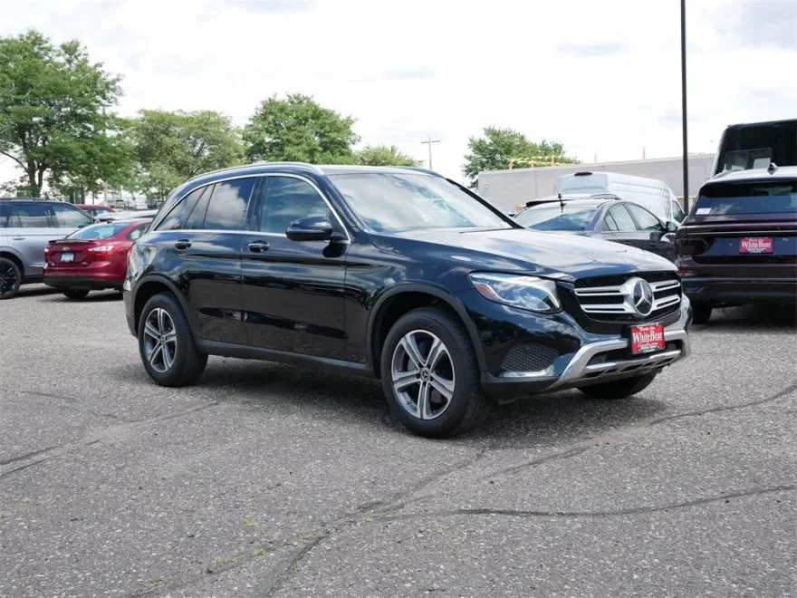 2019 Mercedes Benz GLC 300 photo 1