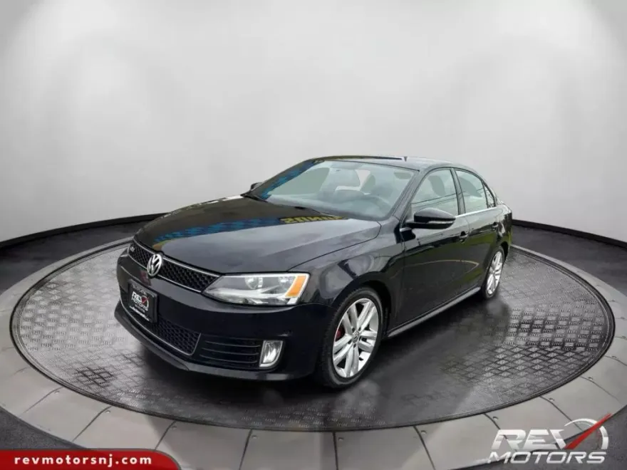 2012 Volkswagen Jetta 2.0T GLI photo 1
