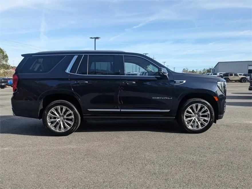 2022 Gmc Yukon Denali photo 1