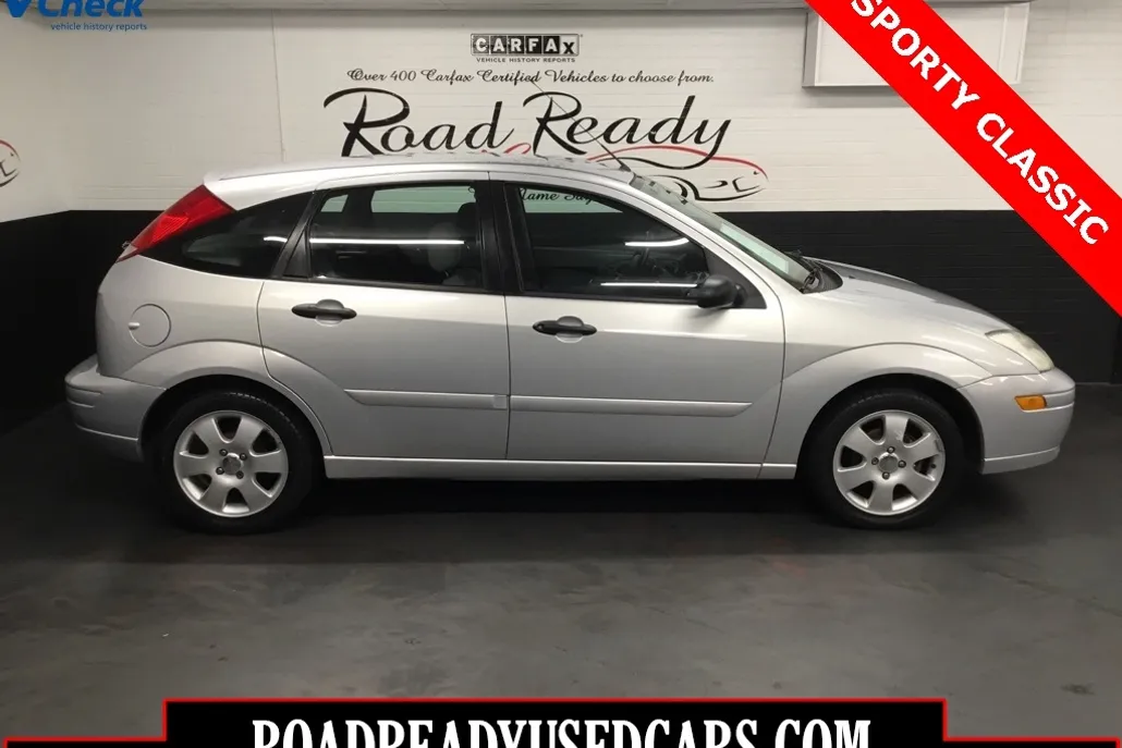 2002 Ford Focus ZX5 photo 1