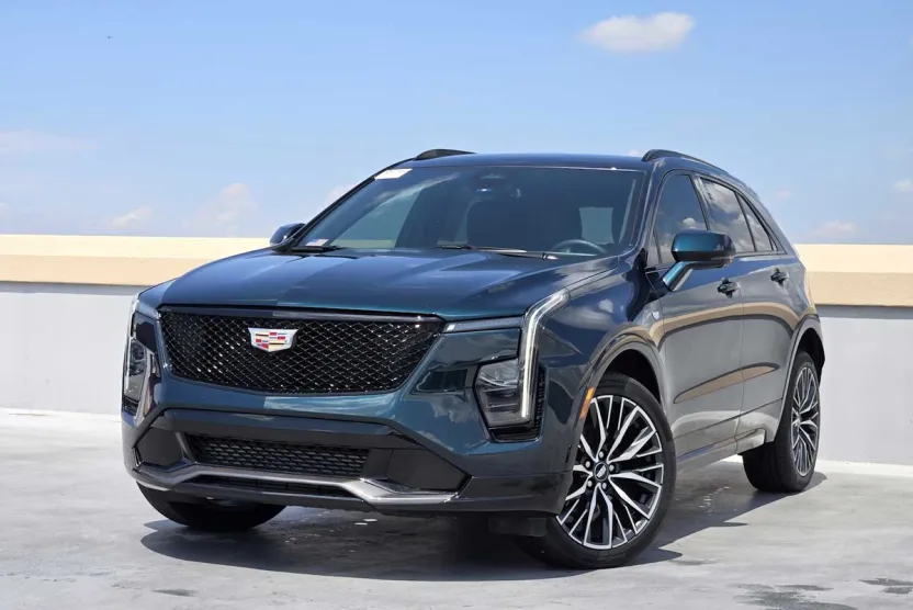 2025 Cadillac XT4 Sport photo 1