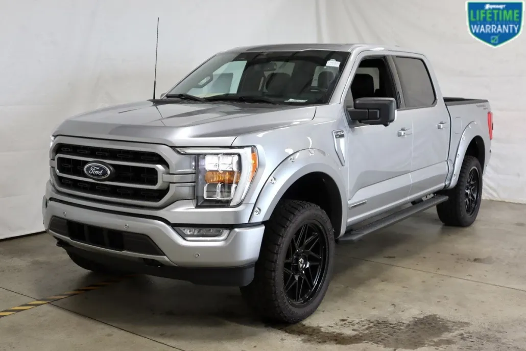 2023 Ford F-150 XLT photo 1