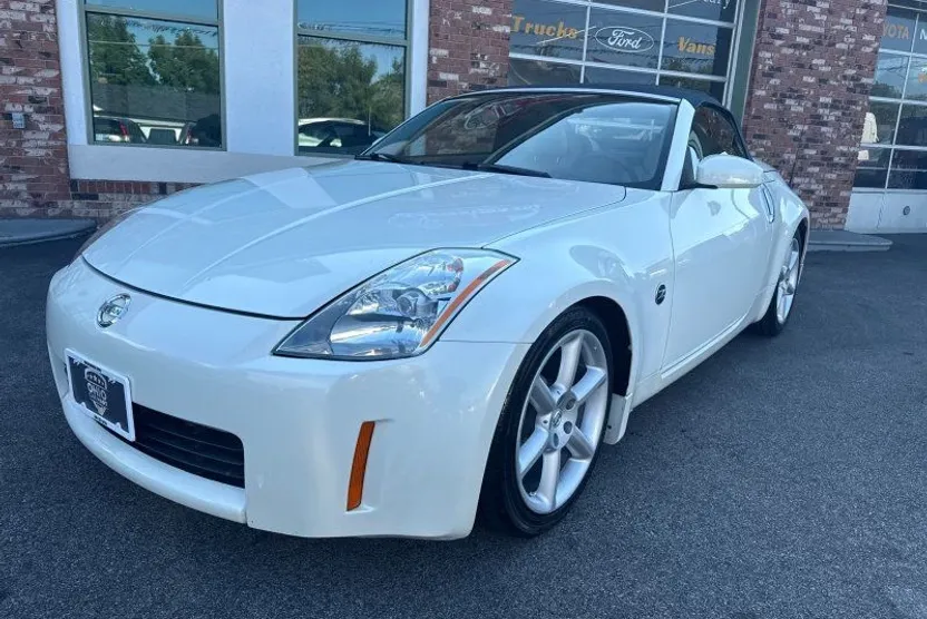 2004 Nissan 350Z Enthusiast photo 1