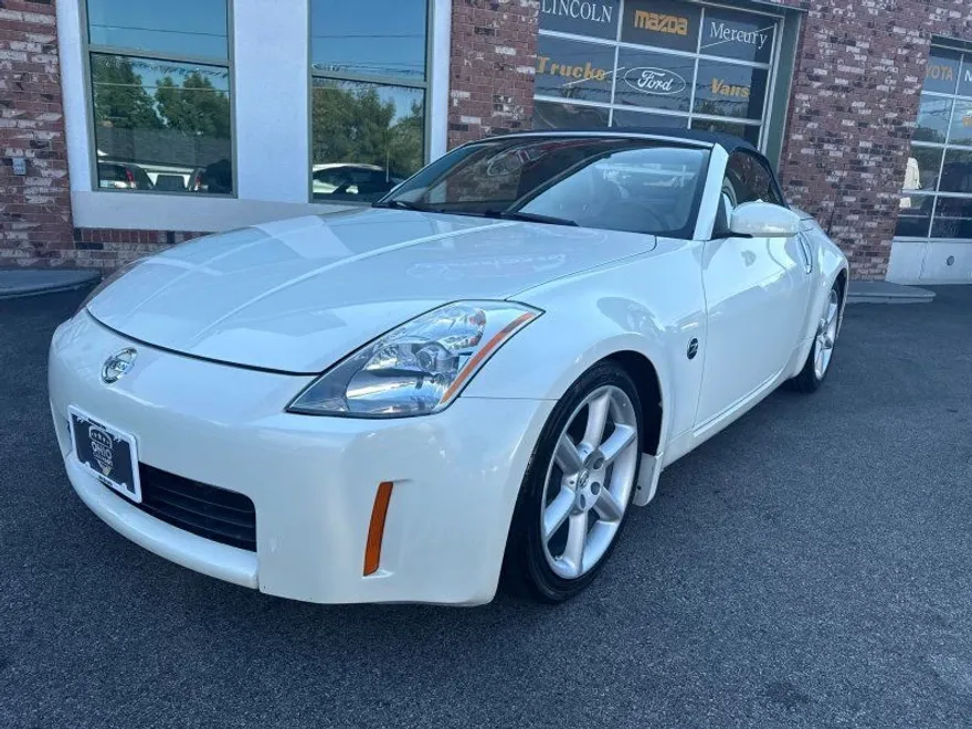 2004 Nissan 350Z Enthusiast photo 1
