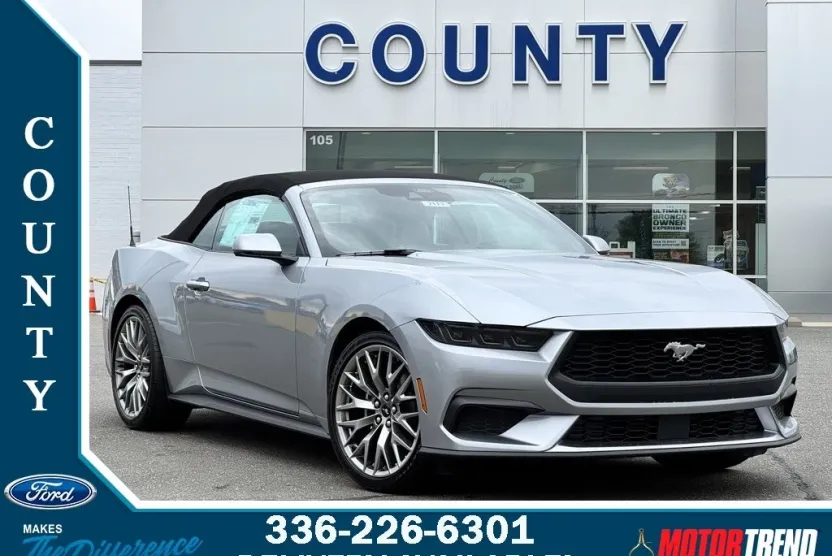 2025 Ford Mustang EcoBoost Premium photo 1