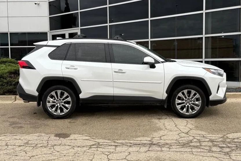 2024 Toyota RAV4 Limited photo 1