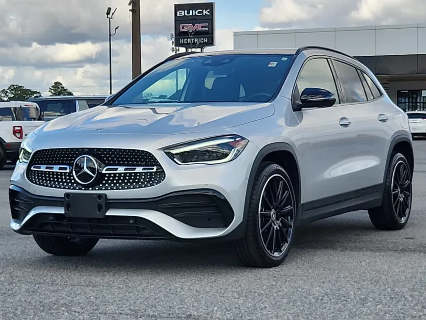 2023 Mercedes Benz GLA 250 4MATIC photo 1