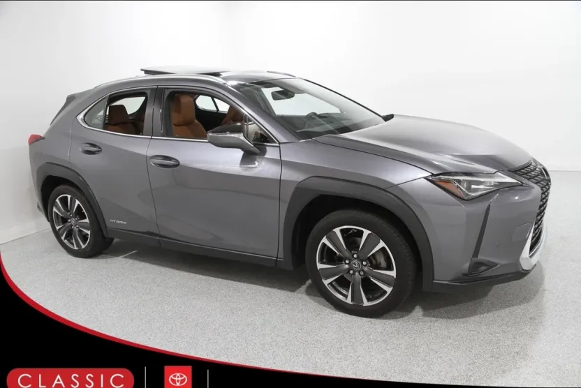2020 Lexus UX 250h Premium photo 1