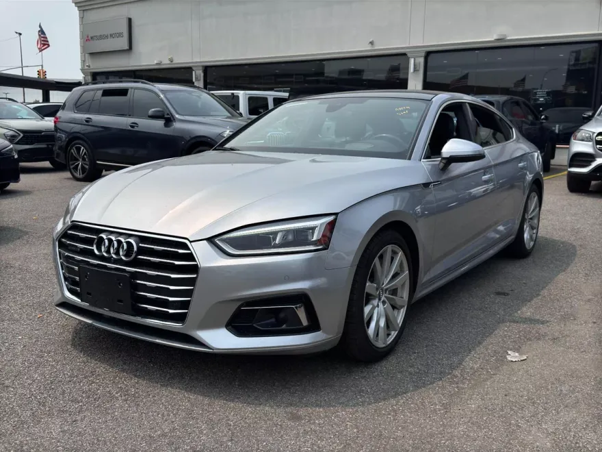 2018 Audi A5 Prestige photo 1