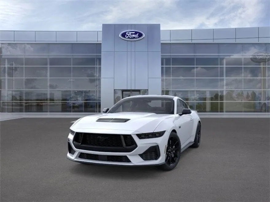 2025 Ford Mustang GT photo 1