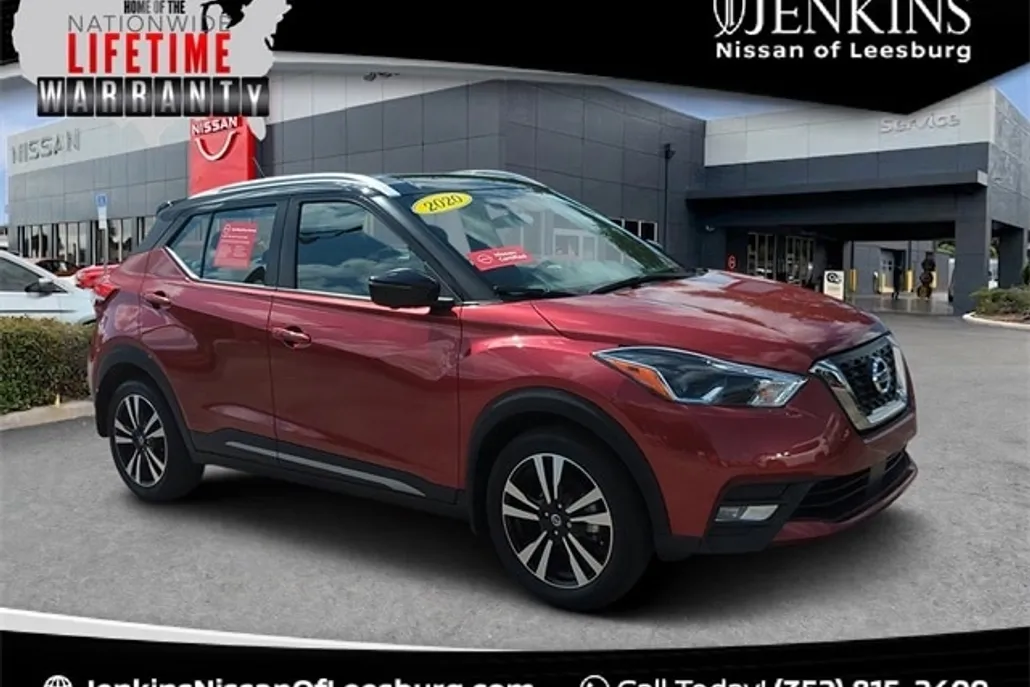 2020 Nissan Kicks SR photo 1