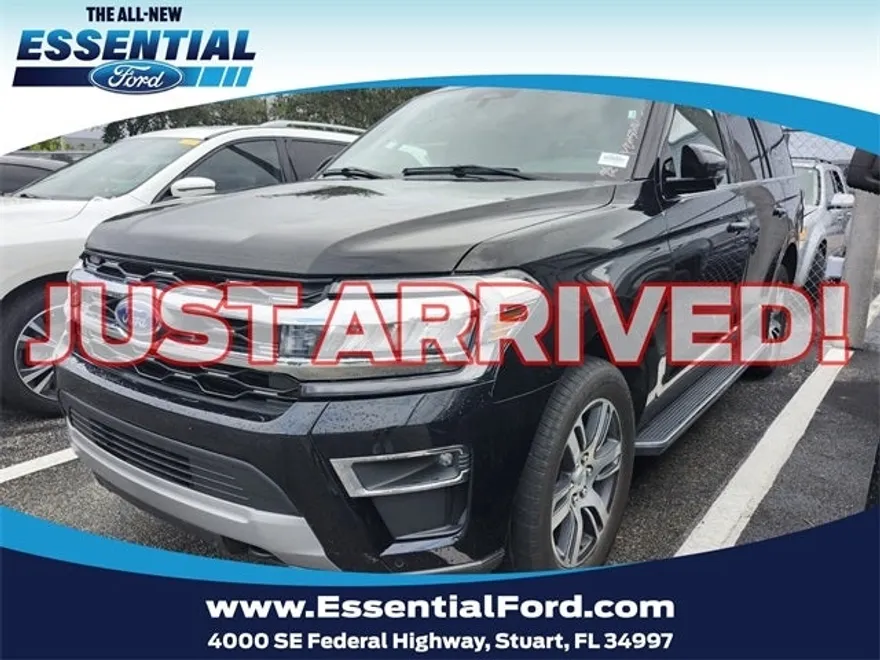 2023 Ford Expedition Limited photo 1