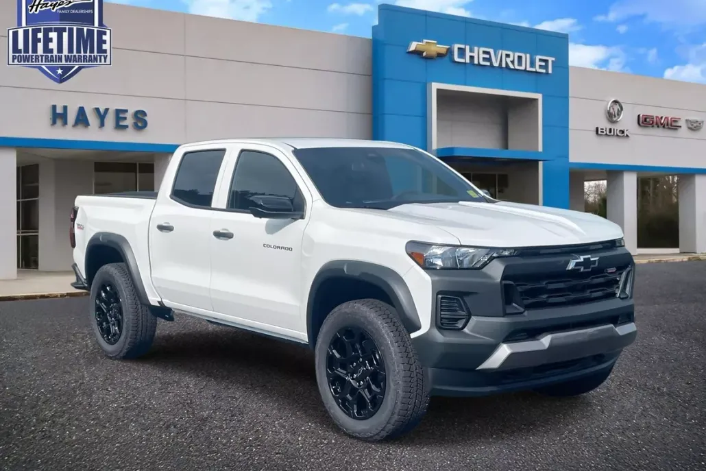 2026 Chevrolet Colorado Trail Boss photo 1