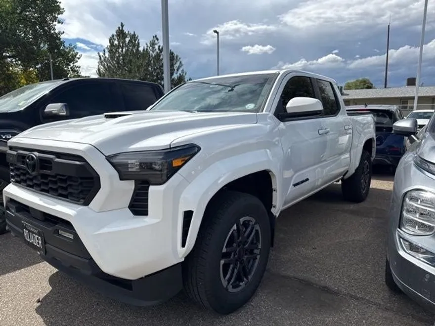 2024 Toyota Tacoma TRD Sport photo 1