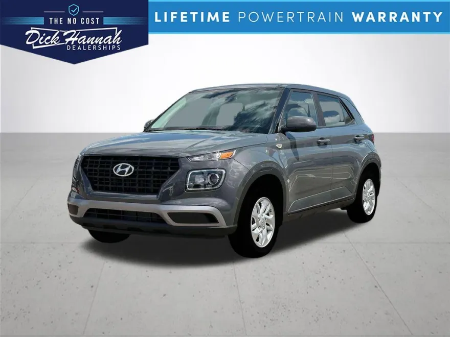 2025 Hyundai Venue SE photo 1