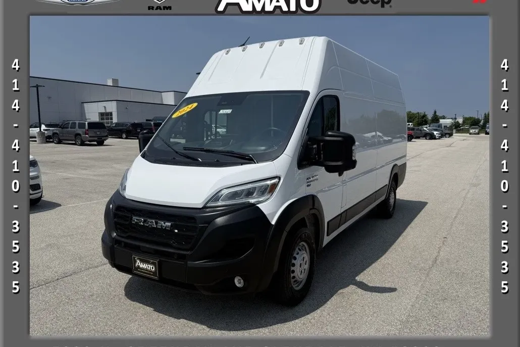 2024 Ram 3500 photo 1