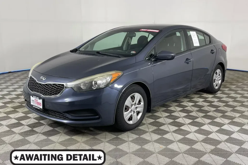 2016 Kia Forte LX photo 1
