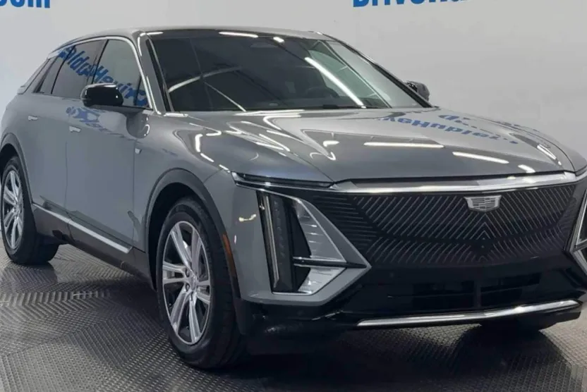 2024 Cadillac Lyriq Tech photo 1