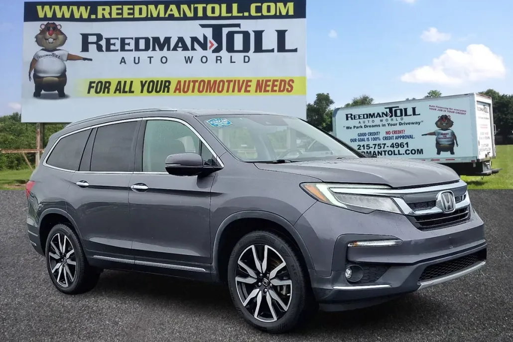 2019 Honda Pilot Touring Sport photo 1