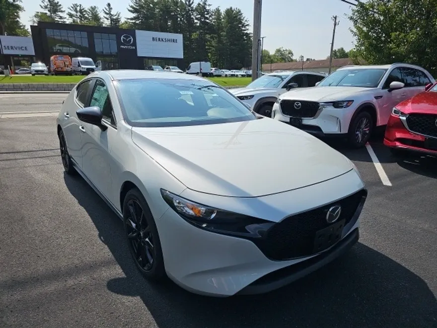 2025 Mazda Mazda3 Hatchback 2.5 Select Sport photo 1