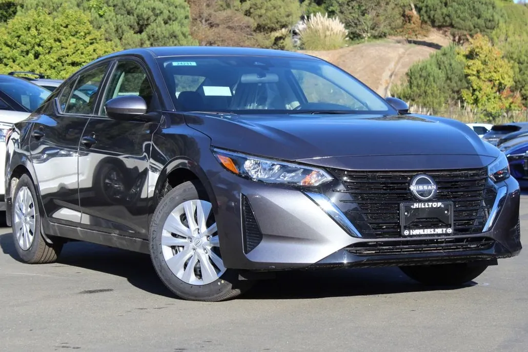 2025 Nissan Sentra S photo 1