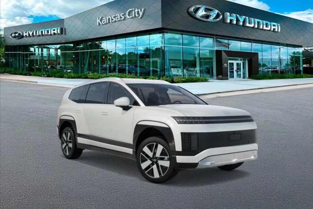 2026 Hyundai Ioniq SEL photo 1