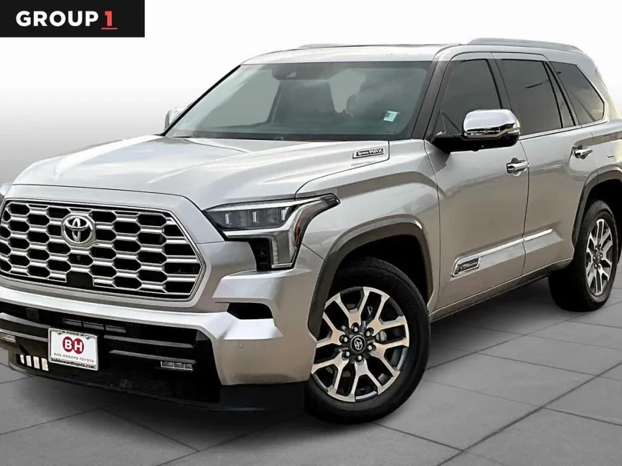 2025 Toyota Sequoia photo 1