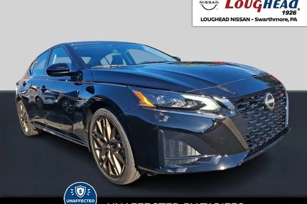 2025 Nissan Altima SR photo 1