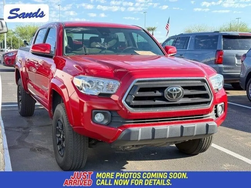 2022 Toyota Tacoma SR5 photo 1