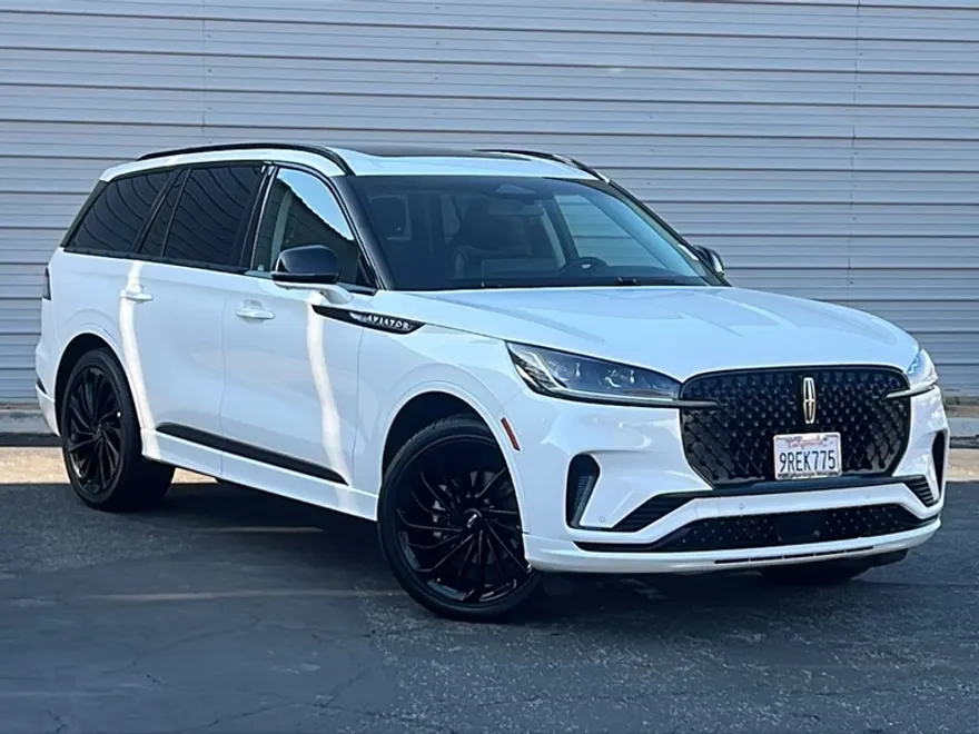 2025 Lincoln Aviator Reserve photo 1