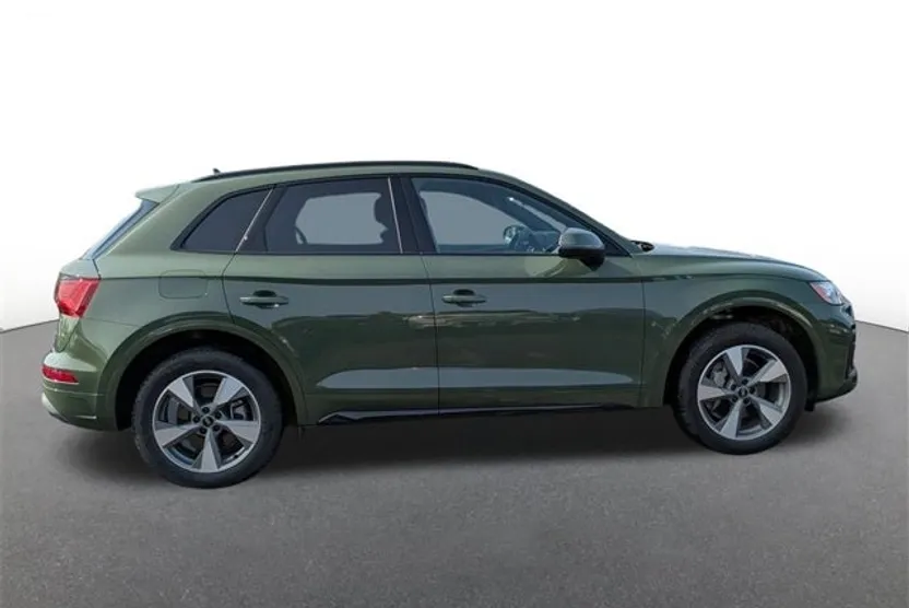 2025 Audi Q5 40 Premium photo 1