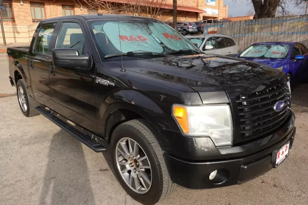 2014 Ford F-150 STX photo 1