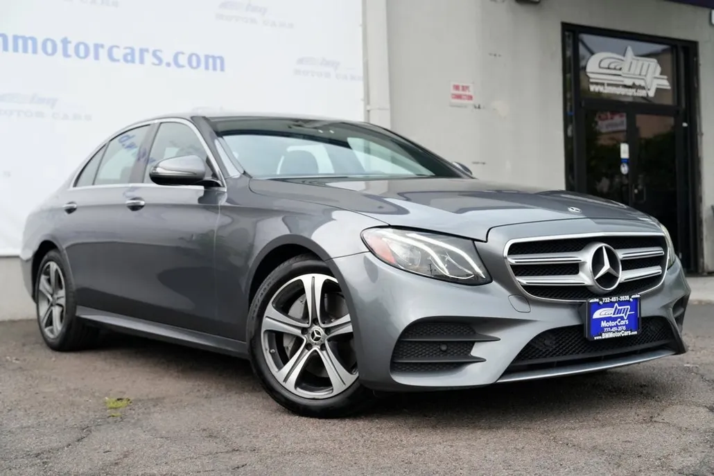 2020 Mercedes Benz E 350 photo 1