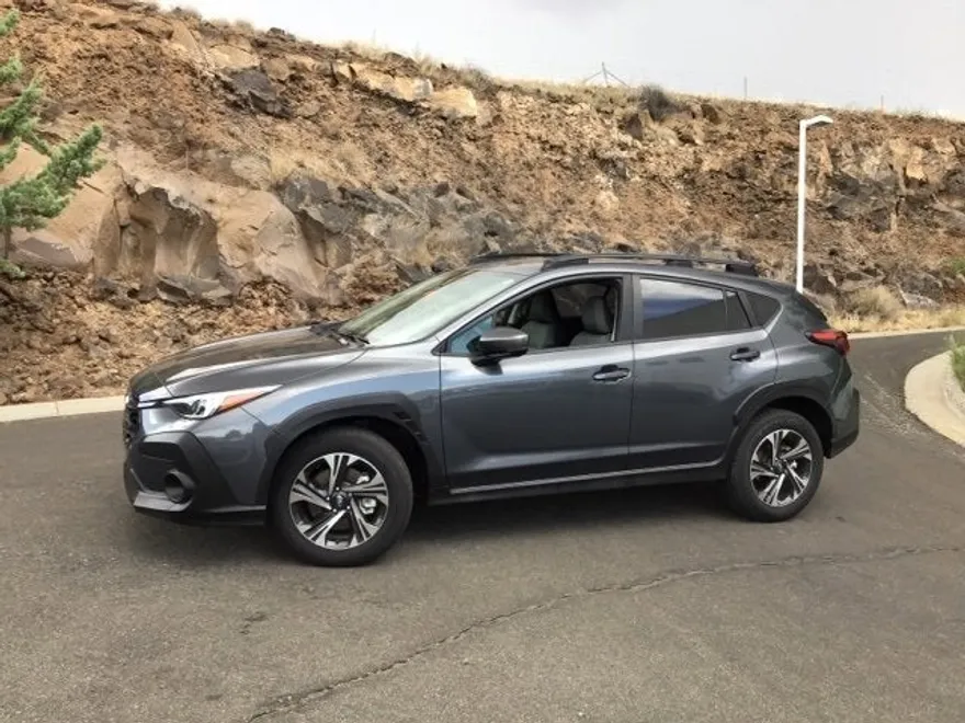 2024 Subaru Crosstrek Premium photo 1