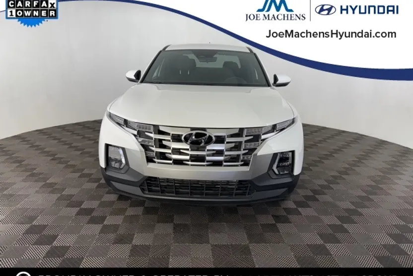 2024 Hyundai Santa Cruz SE photo 1
