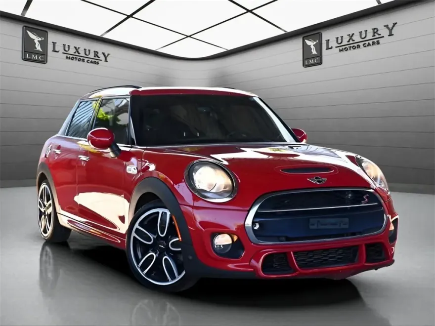 2018 Mini Cooper 4 Door Hardtop S photo 1