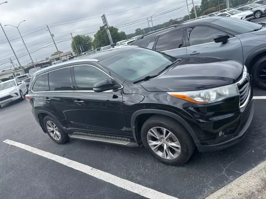 2015 Toyota Highlander XLE photo 1