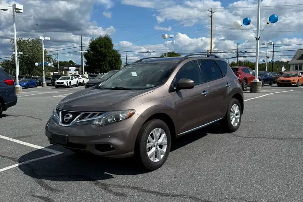 2013 Nissan Murano SV photo 1