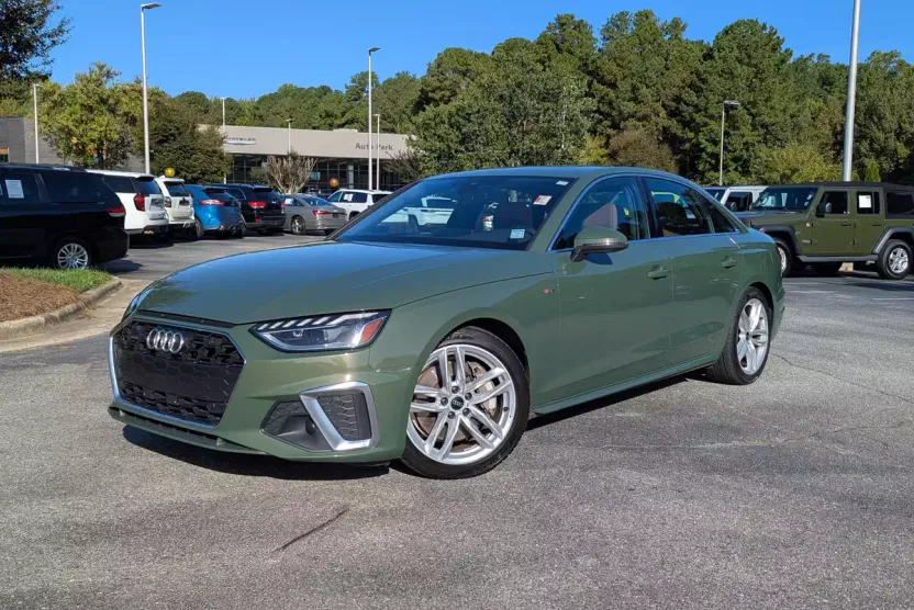 2024 Audi A4 S line Premium Plus 45 TFSI Quattro photo 1