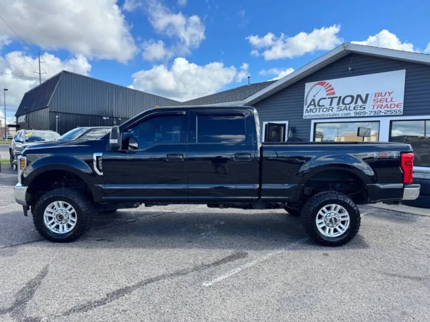 2019 Ford F-250 XLT photo 1