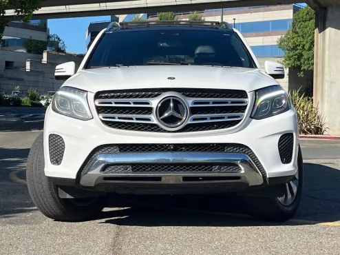 2017 Mercedes Benz GLS 450 4MATIC photo 4
