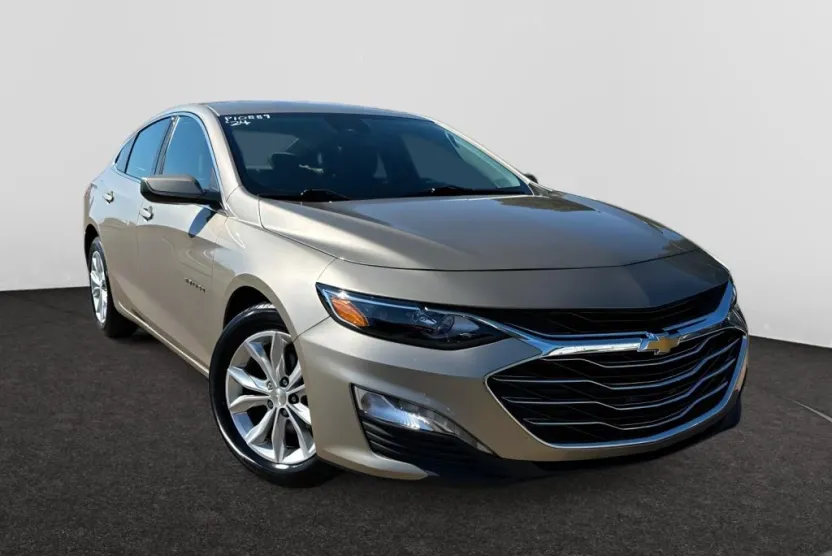 2024 Chevrolet Malibu 1LT photo 1